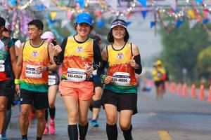 BIB: 40395, 47530
                            <button type="button" onclick="openModal(9896966)" class="btn btn-primary btn-sm float-right btn-popup" data-toggle="modal" data-target=".modal-high-quality">
                        <i class="fas fa-shopping-cart"></i> Add to Cart
                    </button>
                                            <button type="button" onclick="isThisMe(9896966, true)" class="btn btn-success btn-sm float-right btn-popup btn-isme hidden" data-toggle="tooltip" data-placement="bottom" title="นี่คือรูปของคุณใช่ไหม คลิกที่นี่เพื่อเอาเข้าอัลบั้ม">
                        <i class="fas fa-plus"></i> Add to album
                    </button>
                    <button type="button" onclick="isThisMe(9896966, false)" class="btn btn-warning btn-sm float-right btn-popup btn-isnotme hidden">
                        <i class="fas fa-ban"></i> Remove from album
                    </button>